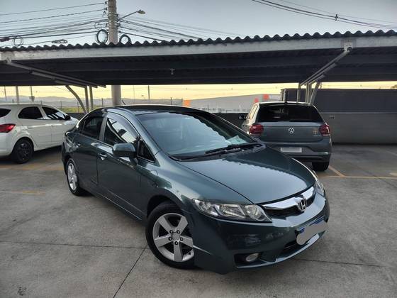 HONDA CIVIC 1.8 LXS 16V FLEX 4P AUTOMÁTICO HONDA CIVIC 1.8 LXS 16V FLEX 4P AUTOMÁTICO